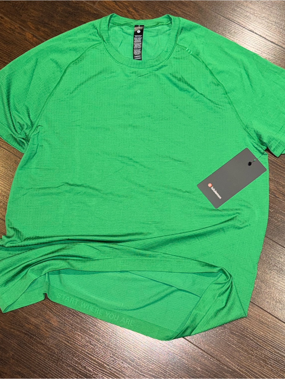 NWT! Lululemon Metal Vent Tech Shirt Short Sleeve Men’s Size L Green Slim Fit